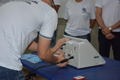 2º turno em Palmas: Teste de Autenticidade é realizado na seção 210 da Escola Padre Josimo