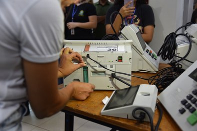 Cerimônia Pública de Carga e Lacração da Urna Eletrônica em Palmas