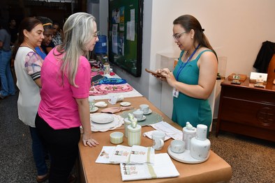 Espaço Mulher Empreendedora: promovida pelo TRE-TO, exposição exibe trabalhos criativos de servi...