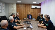 Juiz Wagmar Roberto Silva se reúne com equipe da Polícia Judicial do TRE-TO