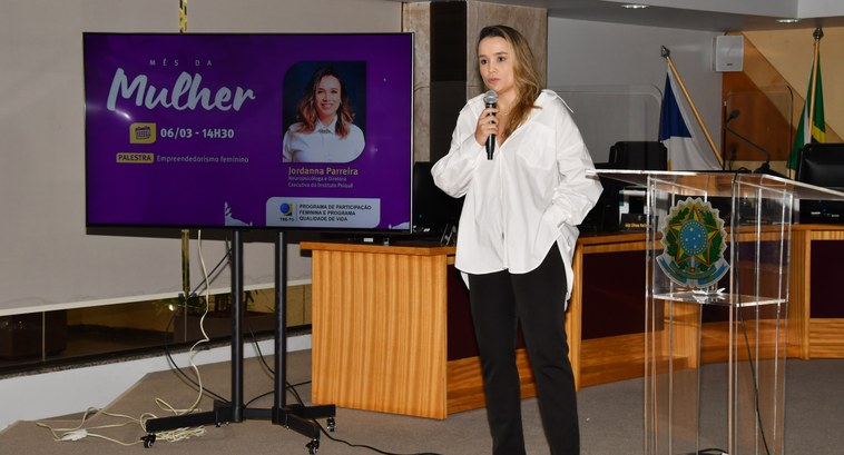 Mês da Mulher: Convidada pelo TRE-TO, palestrante aborda “liderança, mudança de postura, quebra ...