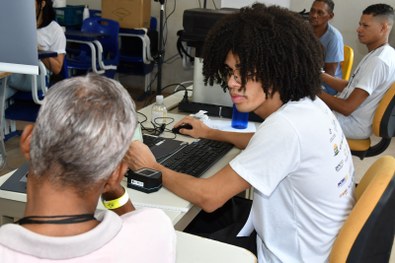 Os atendimentos acontecem na Escola Cívico-Militares (Ecim) Maria dos Reis Alves Barros, no Jard...